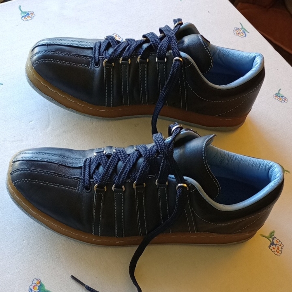 Men's 10 1/2 Navy K Swiss Sneakers - Classic Low-Top